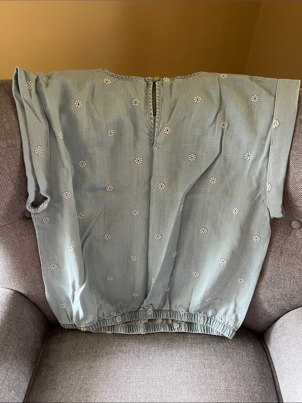 cloth & stone Light Blue Embroidered Cap-Sleeve Blouse - Picture 2 of 5